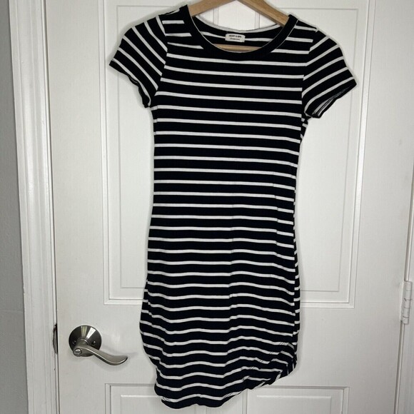 HEART & Hips Striped Dress - Picture 1 of 6